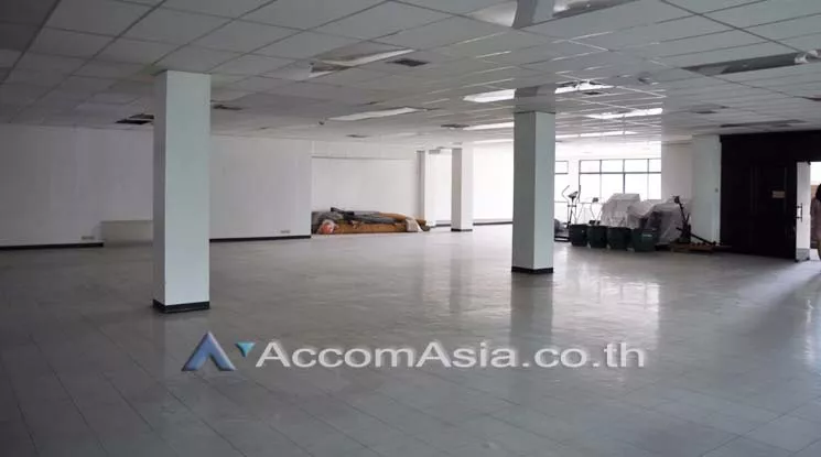7  Office Space For Rent in Sukhumvit ,Bangkok BTS Nana at Comfort high rise AA10560